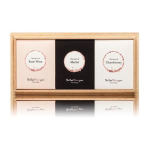 Product Trio on Wood Vinoos